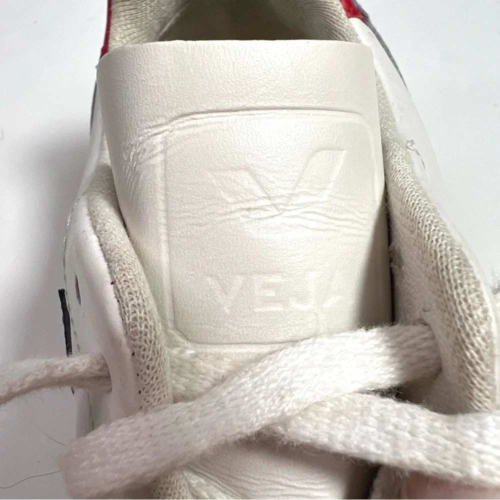Veja V-10 Leather Sneakers Size 39 US 8 - Picture 12 of 14